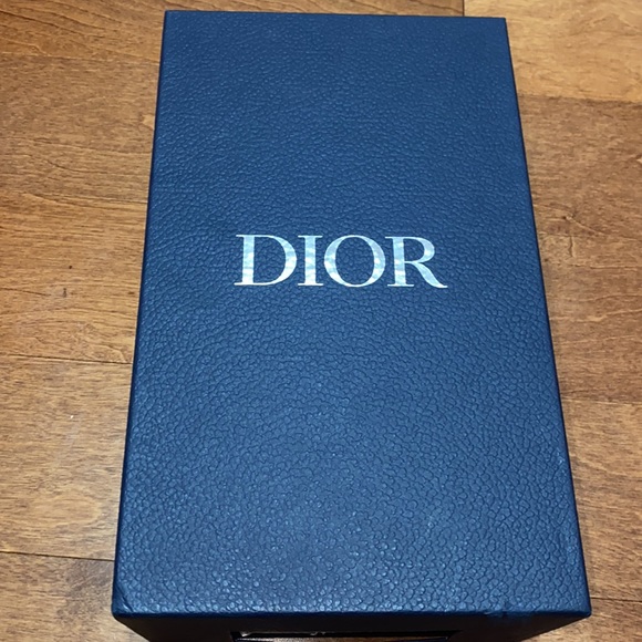 AUTHENTIC DIOR LOW TOP OBLIQUE SNEAKERS - Picture 7 of 8
